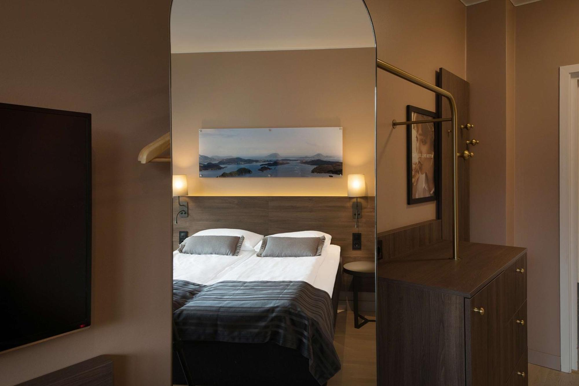 Scandic Sunnfjord Hotel & Spa Førde Exteriér fotografie